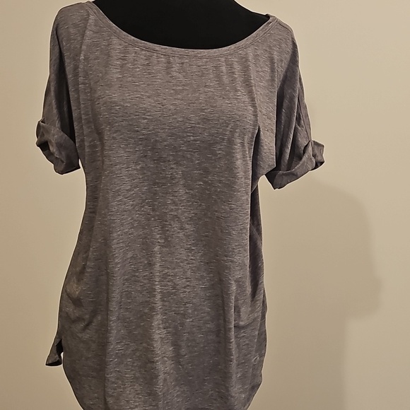 GAP Tops - GAPfit Breathe Gray Cuffed Tunic Top
